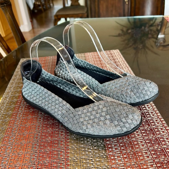 NIB Steve Madden Woven Metallic Silver Yoga Flats in Size 10 - Picture 3 of 12